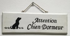 Panneau bois 10x30cm "Attention chien dormeur"